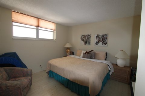 Condo in Pompano Beach, Florida, 2 bedrooms  № 1172968 - photo 28