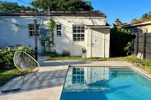 Casa en venta en Hollywood, Florida, 2 dormitorios, 79.99 m2 № 918408 - foto 3