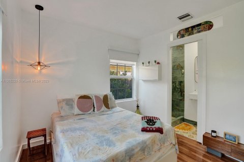 Casa en venta en Hollywood, Florida, 2 dormitorios, 79.99 m2 № 918408 - foto 19