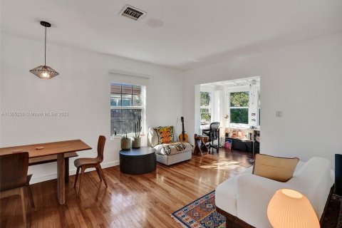 Casa en venta en Hollywood, Florida, 2 dormitorios, 79.99 m2 № 918408 - foto 16