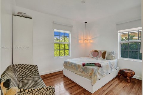 Casa en venta en Hollywood, Florida, 2 dormitorios, 79.99 m2 № 918408 - foto 25