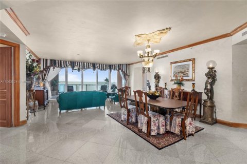 Condominio en venta en Marco Island, Florida, 3 dormitorios № 1098440 - foto 24