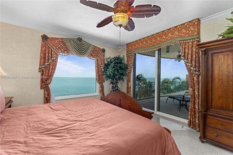 Condo in Marco Island, Florida, 3 bedrooms  № 1098440 - photo 21
