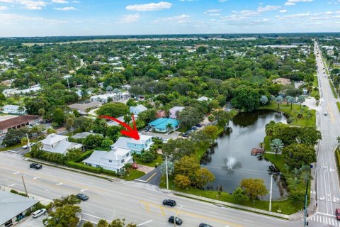 Villa ou maison à vendre à Stuart, Floride: 5 chambres, 237.46 m2 № 786790 - photo 4