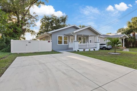 House in Tampa, Florida 3 bedrooms, 123.37 sq.m. № 1371491 - photo 4