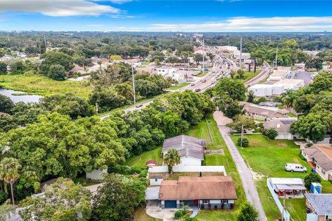 Villa ou maison à vendre à Tampa, Floride: 3 chambres, 135.45 m2 № 1371456 - photo 3