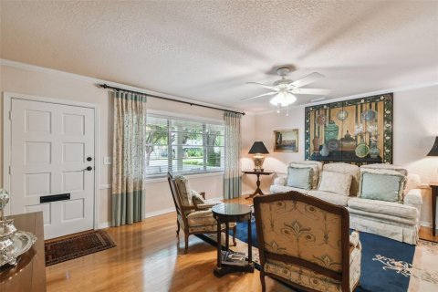 Casa en venta en Tampa, Florida, 3 dormitorios, 165.37 m2 № 1289974 - foto 4