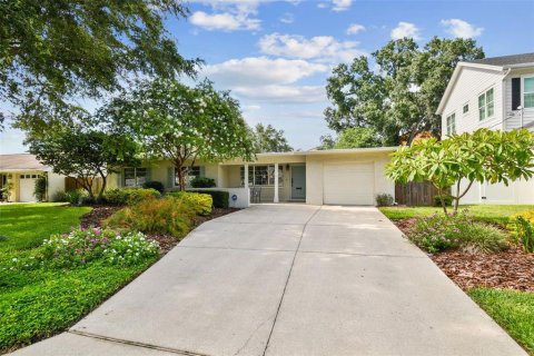 Villa ou maison à vendre à Tampa, Floride: 3 chambres, 165.37 m2 № 1289974 - photo 3