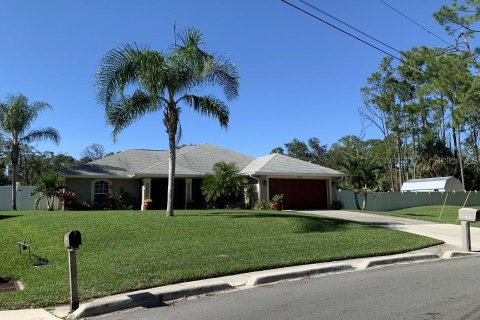 Villa ou maison à vendre à North Port, Floride: 3 chambres, 157.66 m2 № 813803 - photo 2