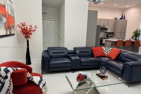 Casa en venta en Miami, Florida, 4 dormitorios, 173.73 m2 № 1387780 - foto 4