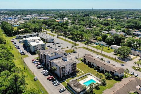 Condo in Port Richey, Florida, 1 bedroom  № 1428876 - photo 6