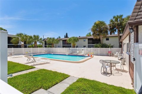 Condo in Port Richey, Florida, 1 bedroom  № 1428876 - photo 20