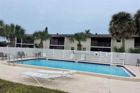 Condo in Port Richey, Florida, 1 bedroom  № 1428876 - photo 21