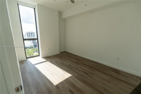 Apartment in Miami, Florida 1 bedroom № 1348046 - photo 5