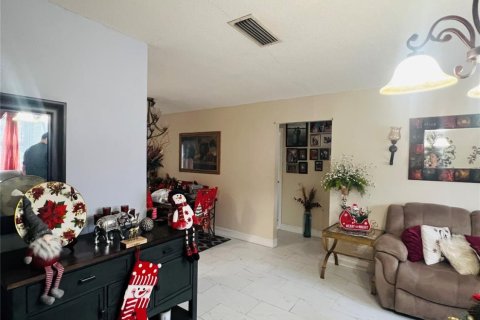 House in Margate, Florida 2 bedrooms, 117.15 sq.m. № 945818 - photo 27