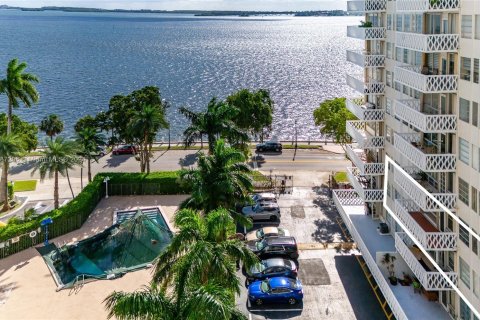 Condominio en venta en Miami, Florida, 1 dormitorio, 69.68 m2 № 1428421 - foto 9