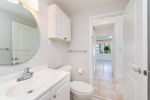 Condominio en venta en Miami, Florida, 1 dormitorio, 69.68 m2 № 1428421 - foto 17