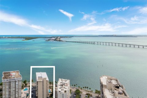 Condominio en venta en Miami, Florida, 1 dormitorio, 69.68 m2 № 1428421 - foto 20