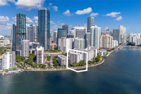 Condominio en venta en Miami, Florida, 1 dormitorio, 69.68 m2 № 1428421 - foto 1