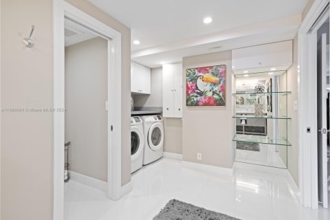 Copropriété à vendre à Fort Lauderdale, Floride: 2 chambres, 157.93 m2 № 1428420 - photo 16