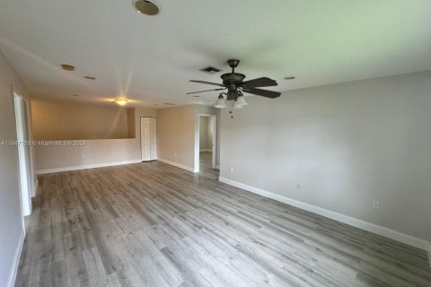 Casa en venta en Miramar, Florida, 4 dormitorios, 249.35 m2 № 1330230 - foto 22