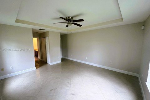 Casa en venta en Miramar, Florida, 4 dormitorios, 249.35 m2 № 1330230 - foto 9