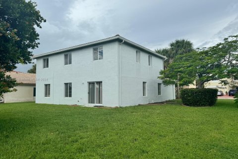 Villa ou maison à vendre à Miramar, Floride: 4 chambres, 249.35 m2 № 1330230 - photo 2