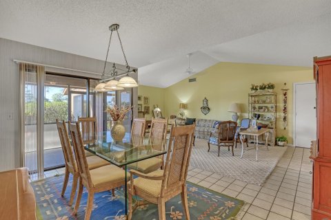 Villa ou maison à vendre à Palm Beach Gardens, Floride: 2 chambres, 123.37 m2 № 788939 - photo 10