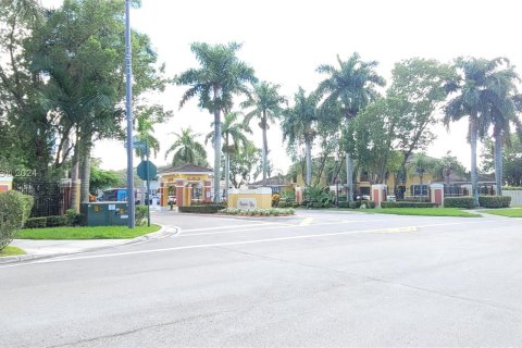 Touwnhouse à louer à Homestead, Floride: 3 chambres, 147.16 m2 № 1355190 - photo 28