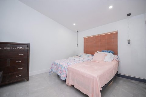 Townhouse in Hialeah, Florida 2 bedrooms, 86.58 sq.m. № 1355191 - photo 6