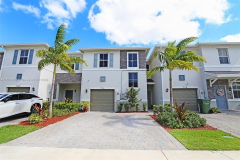 Touwnhouse à vendre à Homestead, Floride: 3 chambres, 151.24 m2 № 1355150 - photo 1