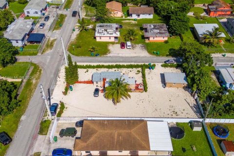 Casa en venta en Miami, Florida, 2 dormitorios, 75.62 m2 № 1355151 - foto 20