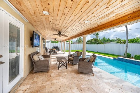 Villa ou maison à vendre à Hialeah, Floride: 5 chambres, 202.53 m2 № 1347692 - photo 29