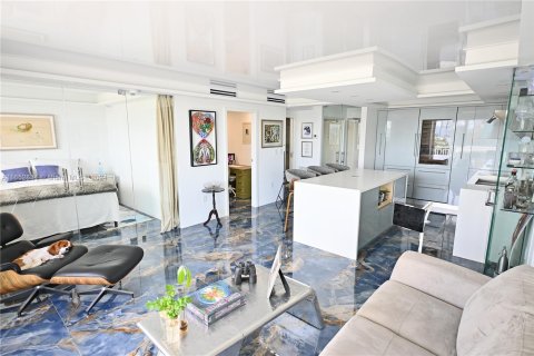 Condo in Miami Beach, Florida, 1 bedroom  № 1347693 - photo 28