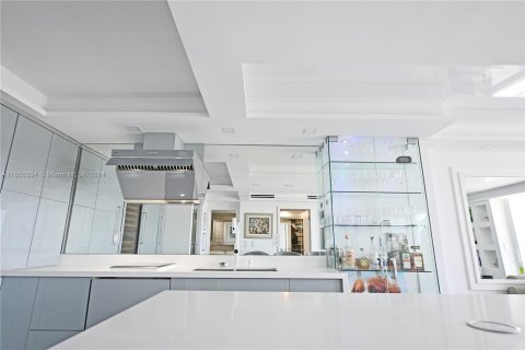 Condominio en venta en Miami Beach, Florida, 1 dormitorio, 61.22 m2 № 1347693 - foto 6