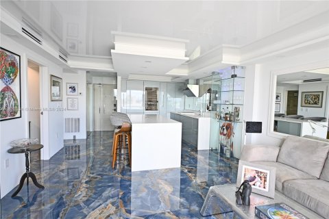 Condominio en venta en Miami Beach, Florida, 1 dormitorio, 61.22 m2 № 1347693 - foto 4