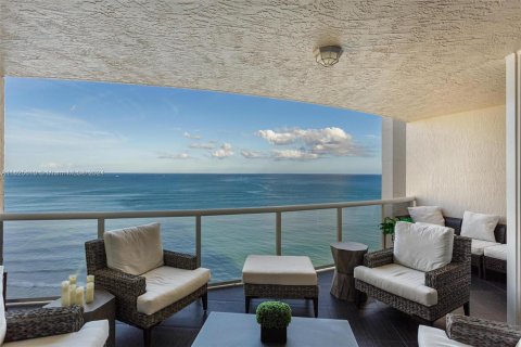 Condo in Fort Lauderdale, Florida, 3 bedrooms  № 1272476 - photo 22