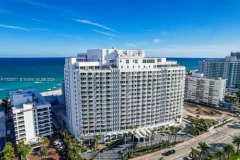 Condo in Miami Beach, Florida, 1 bedroom  № 1272147 - photo 29