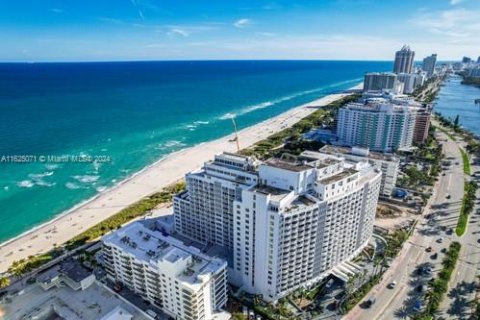 Condo in Miami Beach, Florida, 1 bedroom  № 1272147 - photo 3