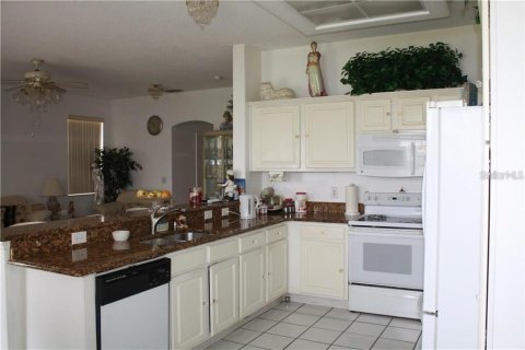 Casa en alquiler en Orlando, Florida, 4 dormitorios, 276.29 m2 № 1358299 - foto 4