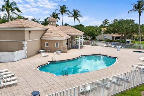 Townhouse in Lake Worth, Florida 2 bedrooms, 102.56 sq.m. № 1207680 - photo 4