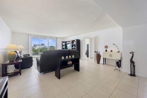 Copropriété à vendre à Aventura, Floride: 2 chambres, 154.78 m2 № 1120836 - photo 7