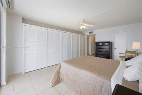 Copropriété à vendre à Aventura, Floride: 2 chambres, 154.78 m2 № 1120836 - photo 15