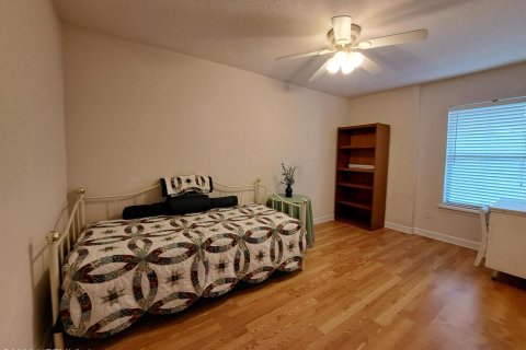 Condo in Jacksonville, Florida, 3 bedrooms  № 773308 - photo 11