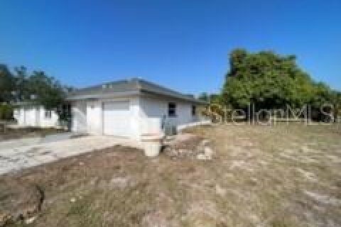 Commercial property in Englewood, Florida 235.79 sq.m. № 1133787 - photo 18