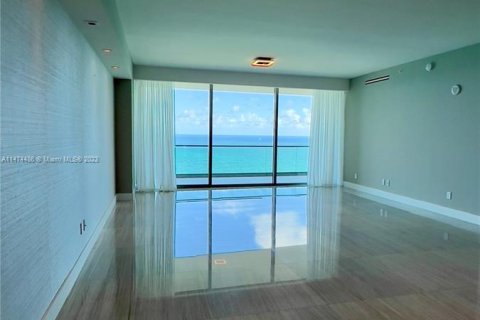 Apartment in Bal Harbour, Florida 3 bedrooms, 321.81 sq.m. № 784719 - photo 5