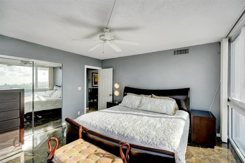 Купить кондоминиум в Форт-Лодердейл, Флорида 2 спальни, 111.48м2, № 823145 - фото 18