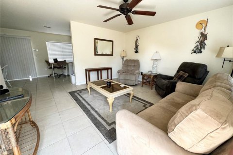 Villa ou maison à vendre à North Port, Floride: 2 chambres, 84.73 m2 № 1211318 - photo 5