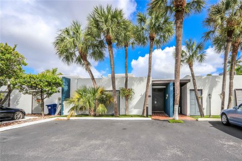 Touwnhouse à vendre à Miami Lakes, Floride: 3 chambres, 118.45 m2 № 1171764 - photo 15