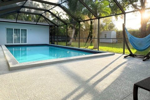 Villa ou maison à vendre à Palmetto Bay, Floride: 4 chambres, 272.11 m2 № 1216556 - photo 24